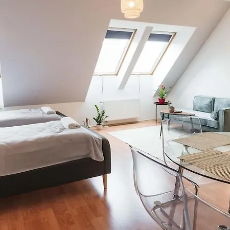 Sunny&cozy Loft بودابست